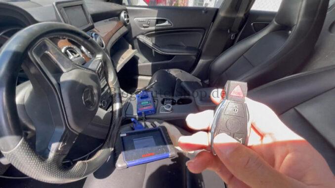 autel-im508s-program-2014-mercedes-cla-all-keys-lost (10)
